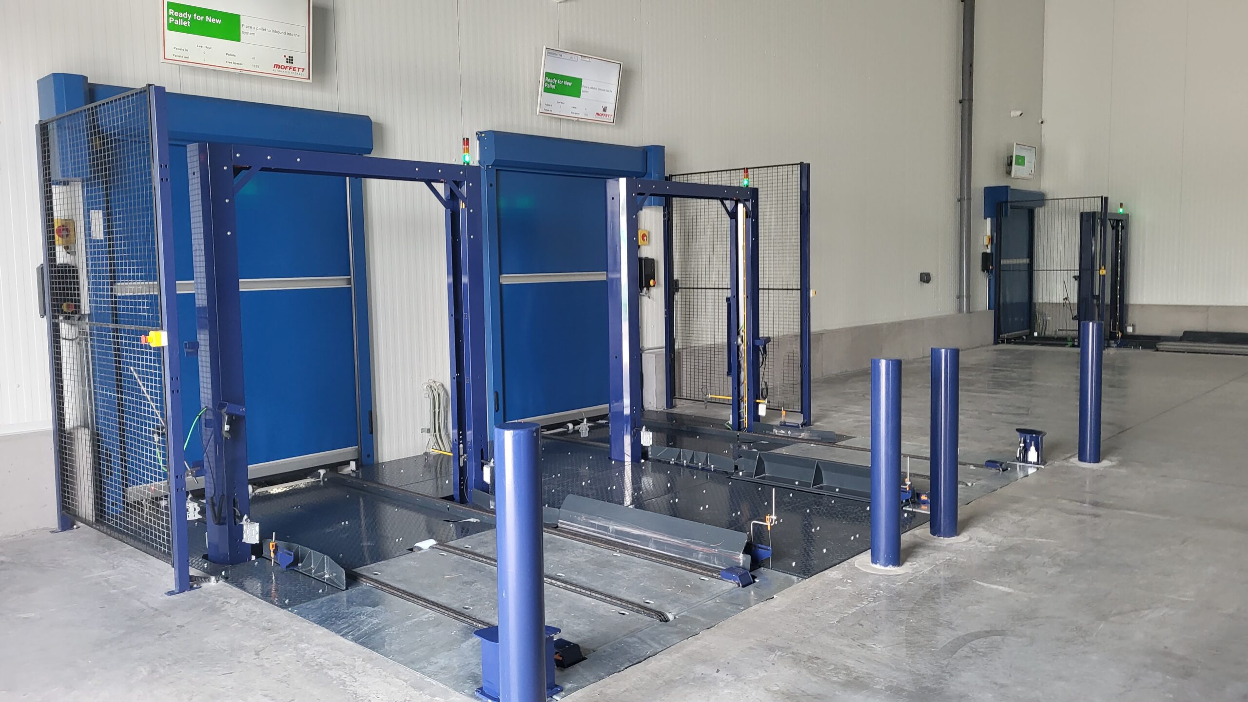 Conveyor Moffett bleu